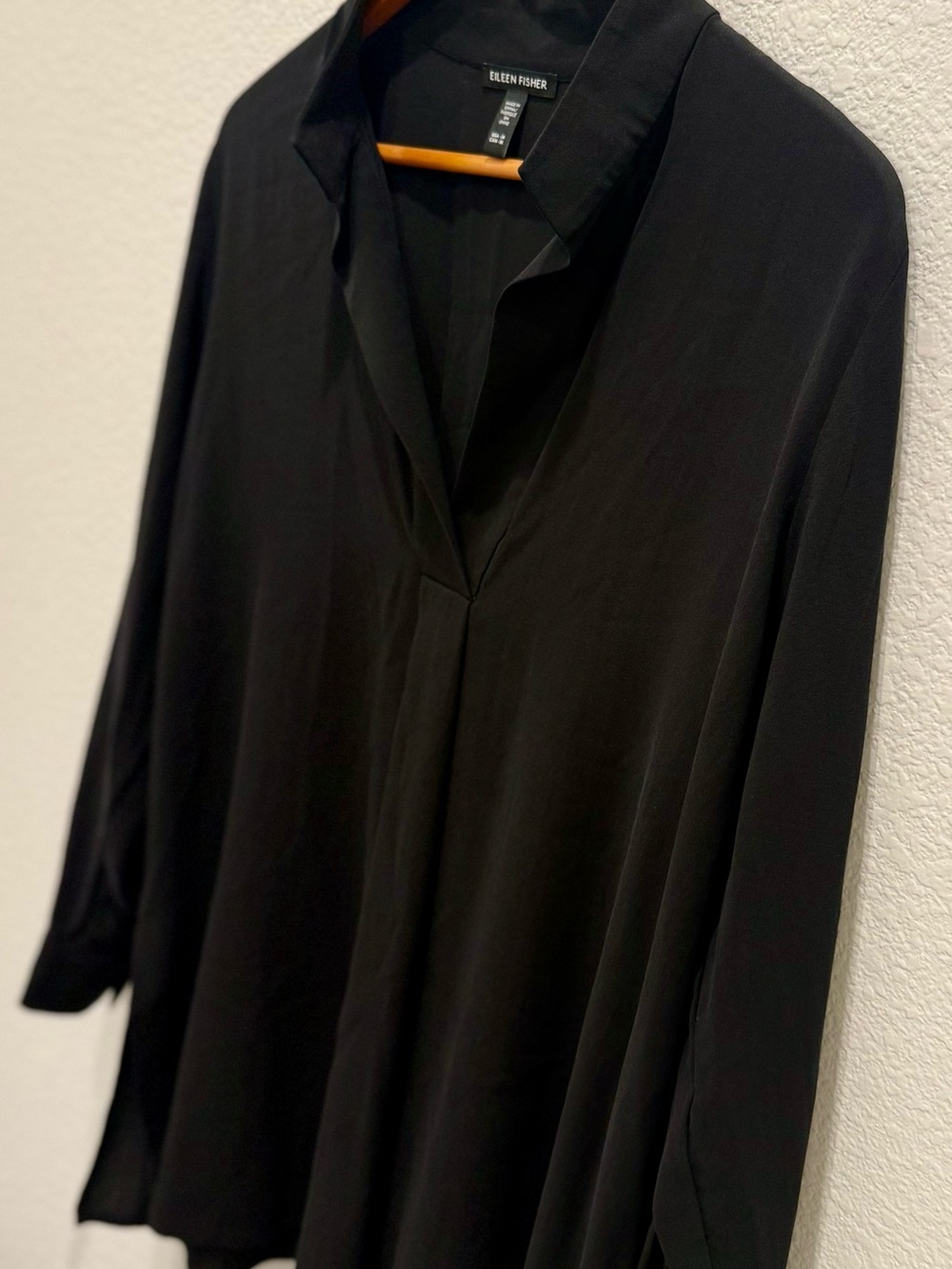 Eileen Fisher 100% Silk Georgette Crepe Stand Collar Tunic Blouse Black - Picture 4 of 5